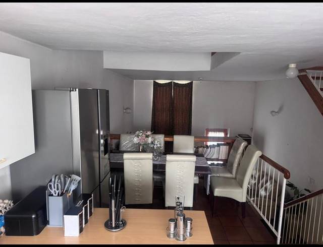 3 BEDROOM DUPLEX FOR SALE IN YEOVILLE